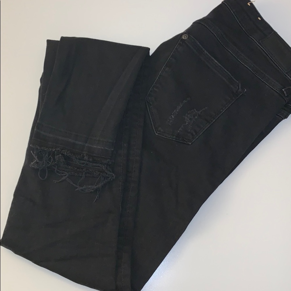 H&M Distressed Skinny Jeans